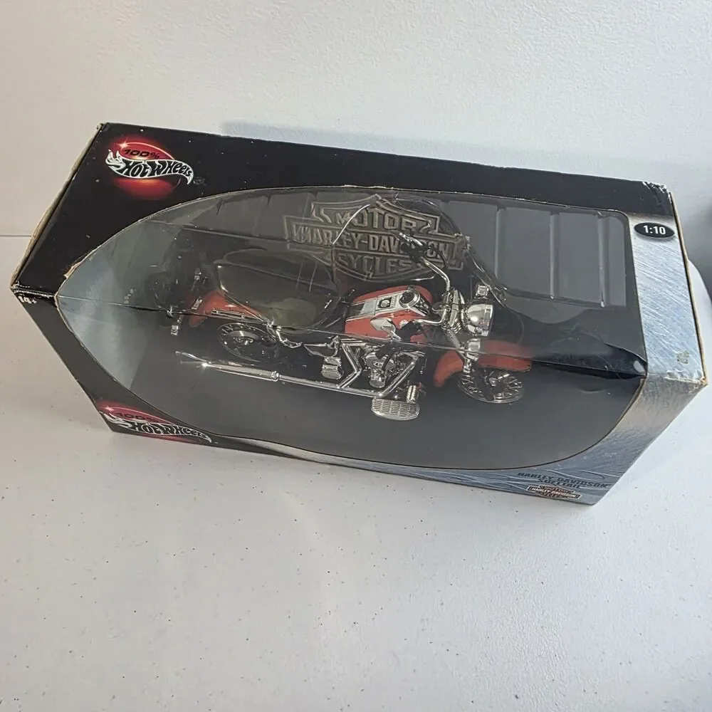 Hot Wheels 100% Harley-Davidson Softail 1:10 Scale Diecast Motorcycle – New